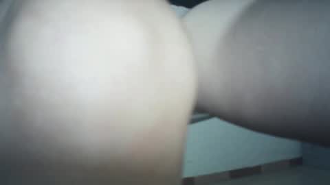 emailisa online show from April 12, 11:06 pm