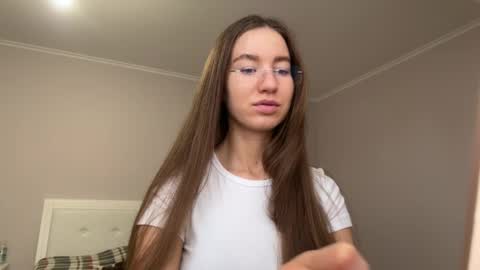 Alina online show from June 5, 2:23 pm