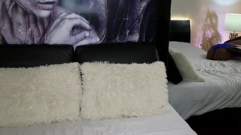 anyelii  online show from October 13, 6:16 am