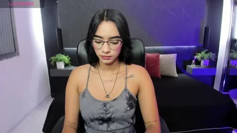 emely online show from May 13, 11:38 am
