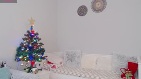 just me online show from January 17, 11:38 am