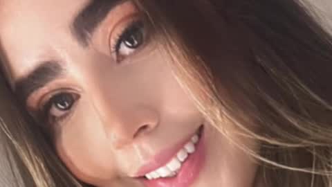 emi_royse online show from September 8, 5:01 pm