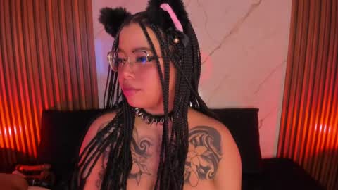   online show from March 11, 10:31 pm