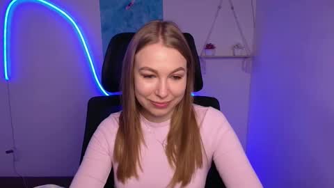 Emilia online show from November 8, 6:51 am