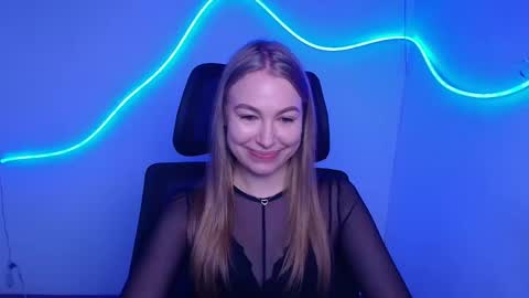 Emilia online show from September 12, 5:19 am