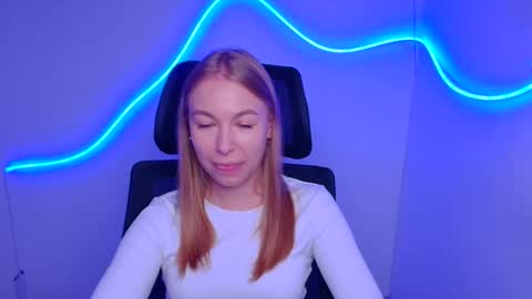 Emilia online show from September 18, 5:17 am