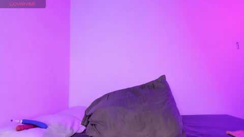 emiliana_bloomm online show from October 15, 11:35 am