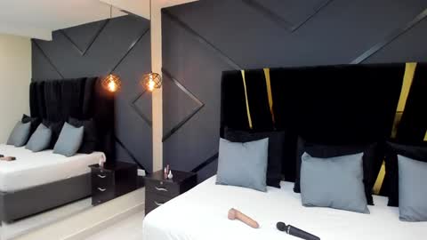 Emillie online show from January 15, 5:15 pm