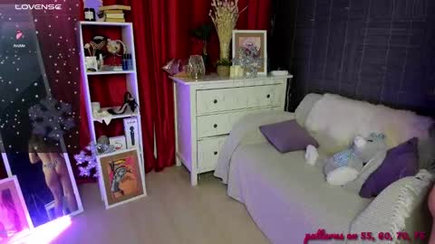 Emiliya online show from January 4, 2:03 am