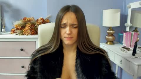 Emilly online show from April 9, 7:25 am