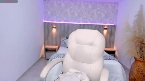 Emily online show from February 5, 3:02 am