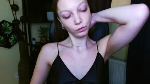 Emilly online show from March 2, 9:49 am