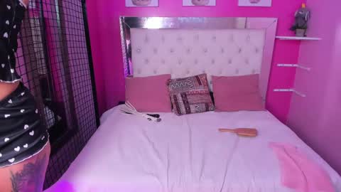              online show from March 3, 7:46 pm