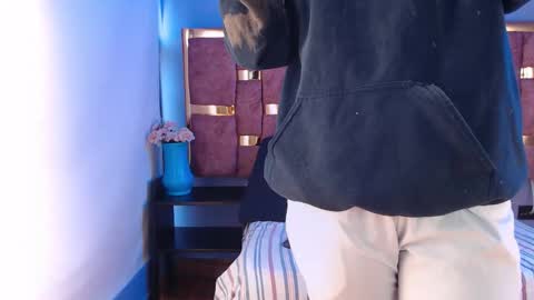 emily fox 3 online show from October 28, 11:49 am