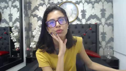 Emily online show from March 10, 4:14 pm