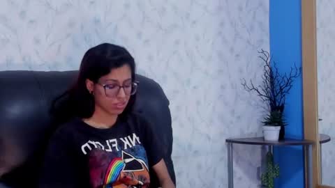 Emily online show from July 8, 3:47 pm