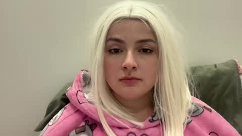 emily_morning_dew online show from December 21, 11:47 am