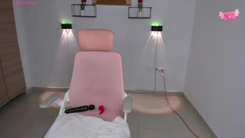 Emi online show from September 11, 10:32 pm