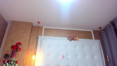 emilyadams0 online show from January 9, 9:26 pm