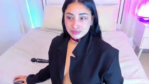  EMILY  online show from November 14, 8:20 pm