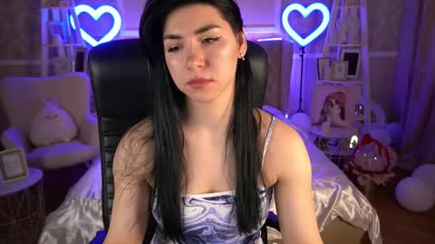 Emy online show from March 3, 6:53 am