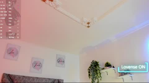 emilycat_777 online show from October 16, 5:43 am