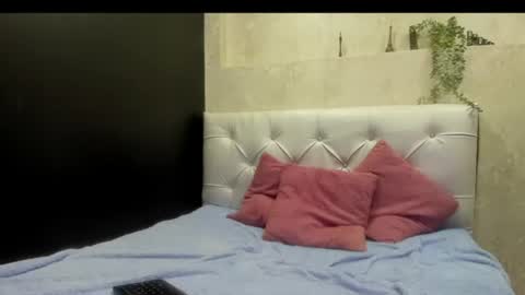 Emily online show from June 10, 9:19 am