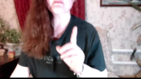 EmilyDoth online show from April 4, 4:28 pm