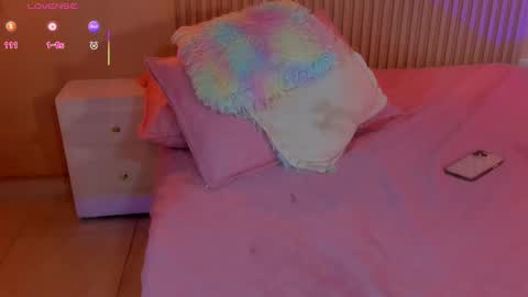 EMILY online show from September 28, 10:15 pm