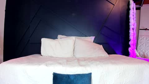 Emily online show from January 16, 10:53 am