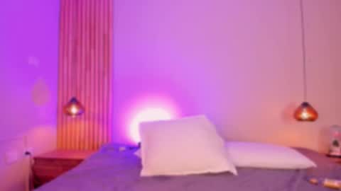 Emily  online show from November 19, 8:09 pm