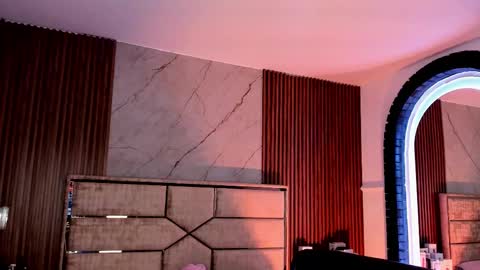 Emily Hendrix online show from October 23, 7:42 pm