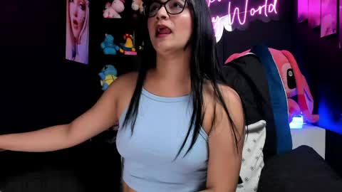 Emily Jhonson online show from April 4, 1:54 pm