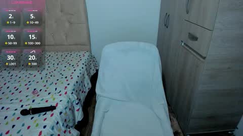 Emily online show from December 16, 11:38 am