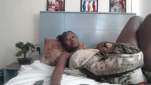 Emilly online show from February 11, 8:05 am