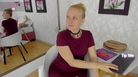 Summer 3 online show from January 25, 1:32 am