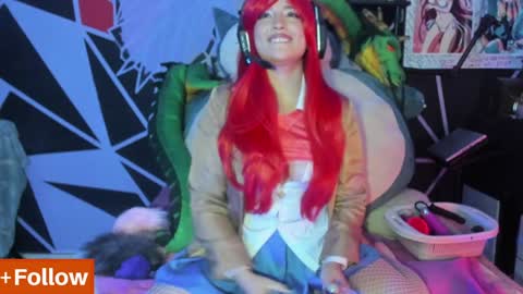 emilythemachine online show from January 3, 11:33 pm