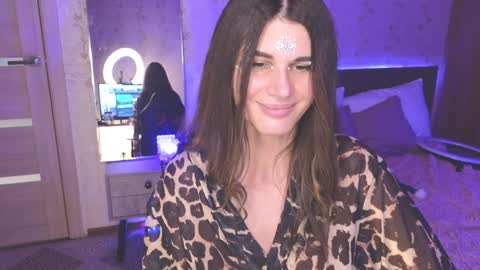 Emily online show from December 8, 11:14 am