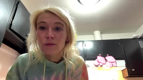 emilywarren296 online show from September 22, 5:00 pm