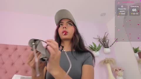 Emily Bank online show from March 1, 8:21 pm