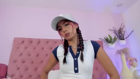 Emily Bank online show from March 6, 7:54 pm