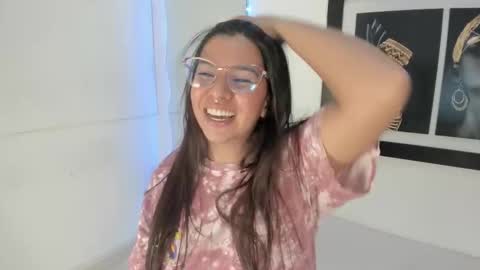 emilyy_cooperr online show from September 16, 1:08 pm