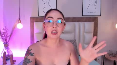 Emilyy Watson online show from October 24, 1:45 am