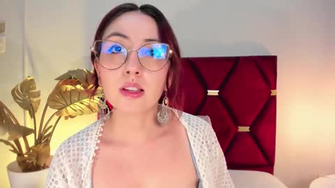 Emilyy Watson online show from October 16, 12:35 am