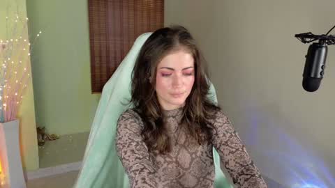 Emma online show from January 28, 1:59 pm