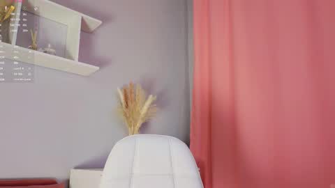 Emma online show from March 1, 1:27 am