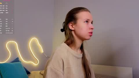 Emma online show from April 3, 4:10 am