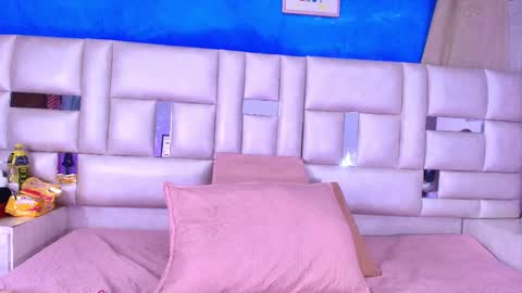 Emma online show from September 23, 3:04 am