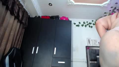 emma online show from December 29, 3:00 am