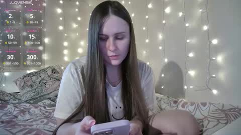 emma_just online show from January 12, 2:22 pm